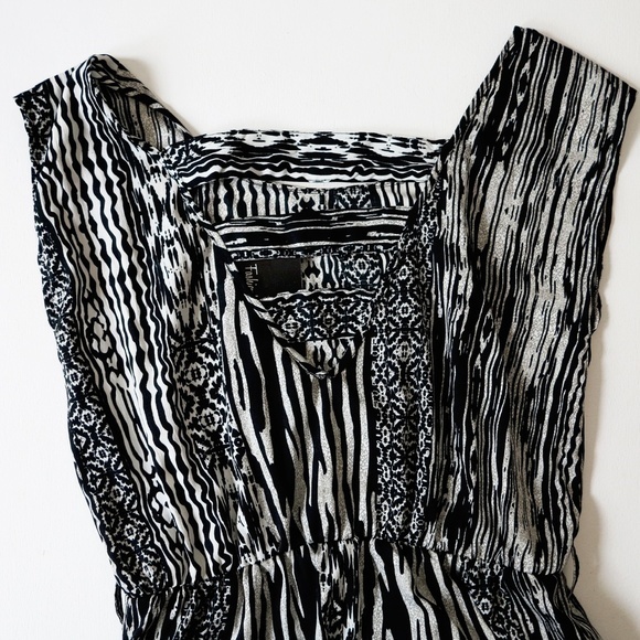 Monochrome White and Black Jumpsuit Open Back L‎ - Picture 2 of 7